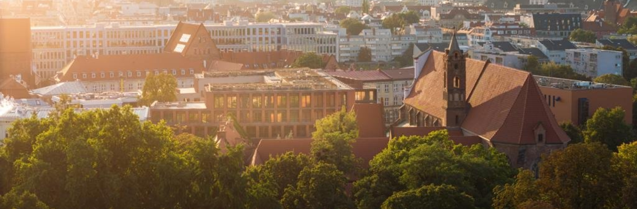 Bernardyńska 4 – architektura, która rozmawia z miastem