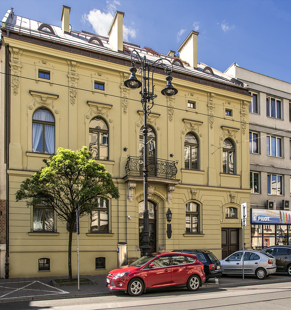 DOM GOŚCINNY AGH - „SIENKIEWICZÓWKA”