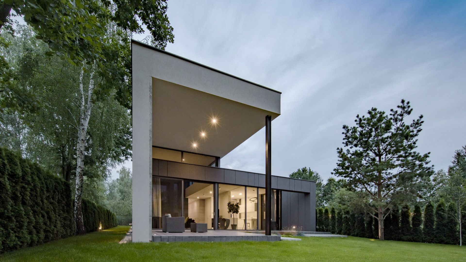 FIL HOUSE