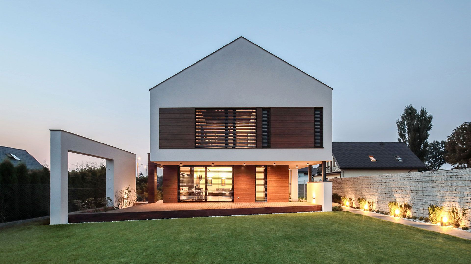 FRA HOUSE