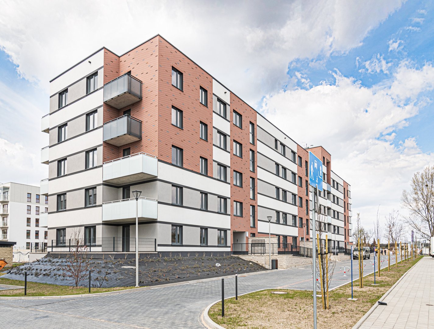 NOWA RACŁAWICKA