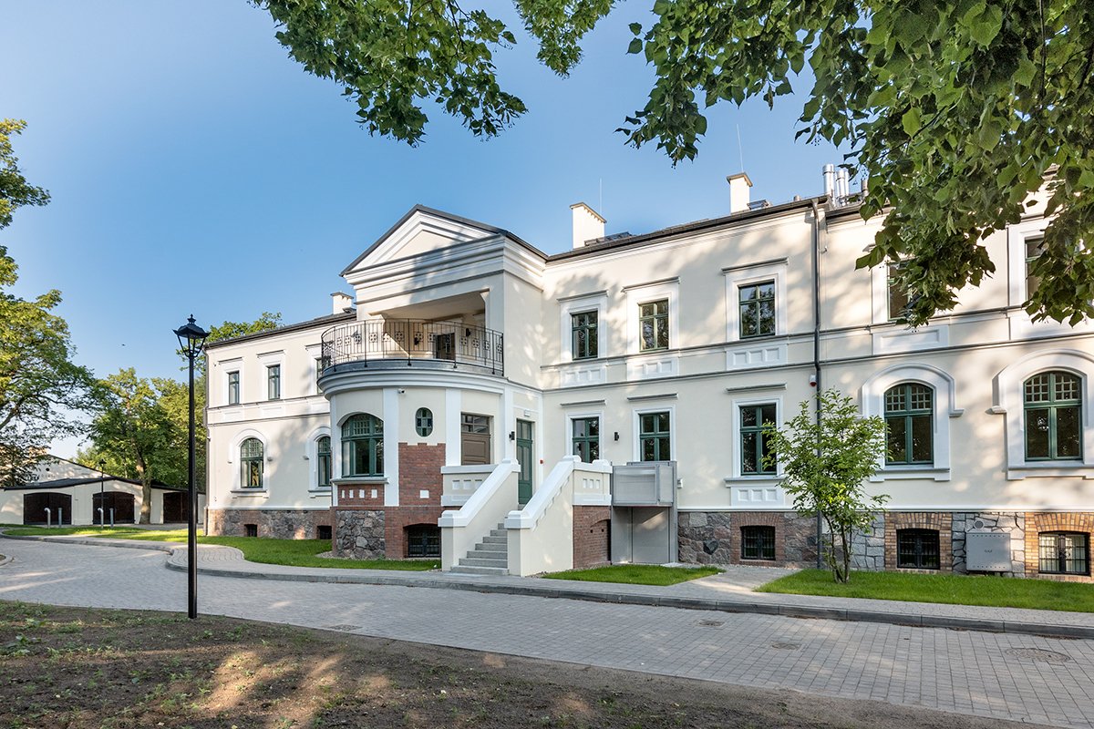 Dwór w Skrzynkach