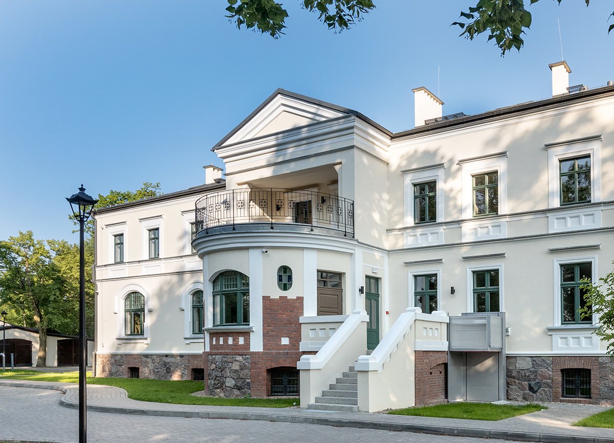 Dwór w Skrzynkach