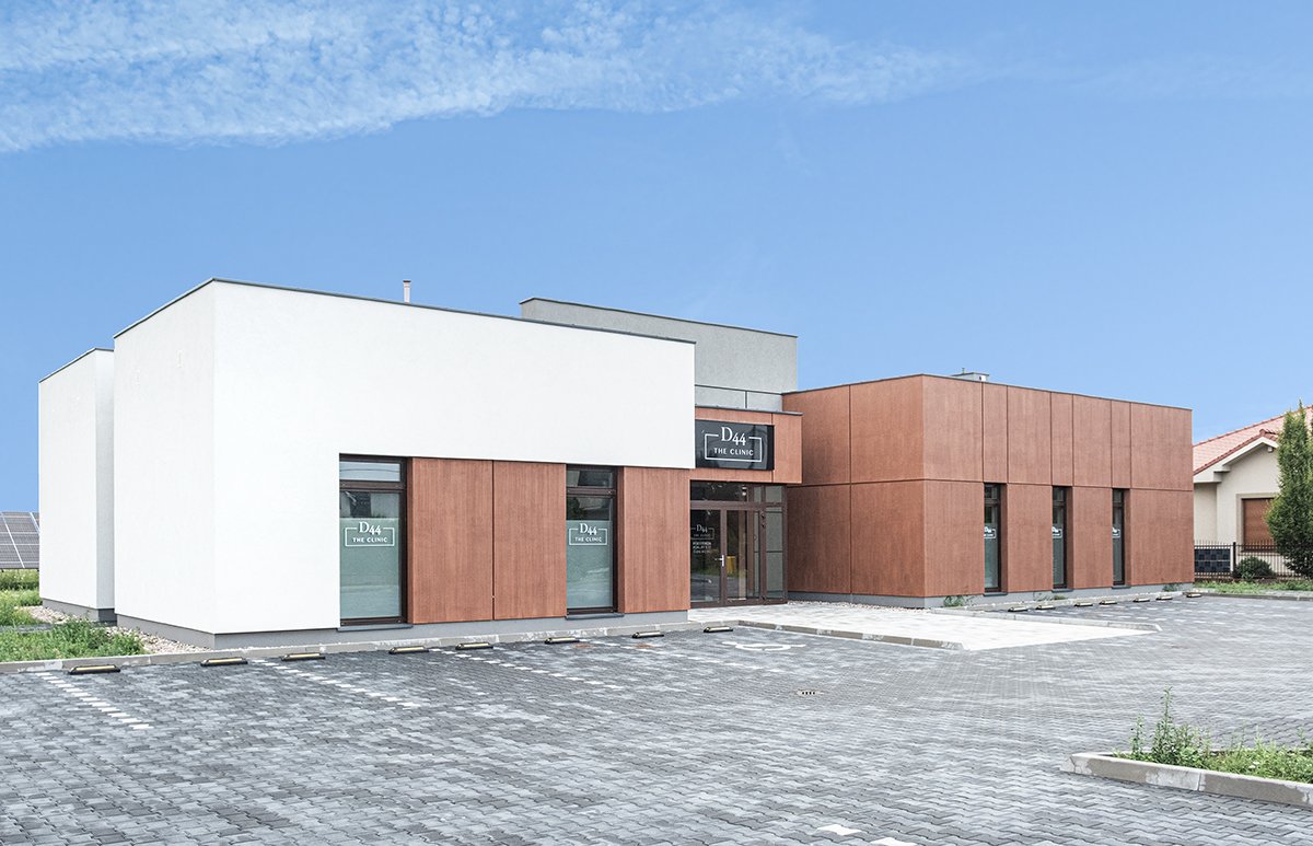 D44 THE CLINIC