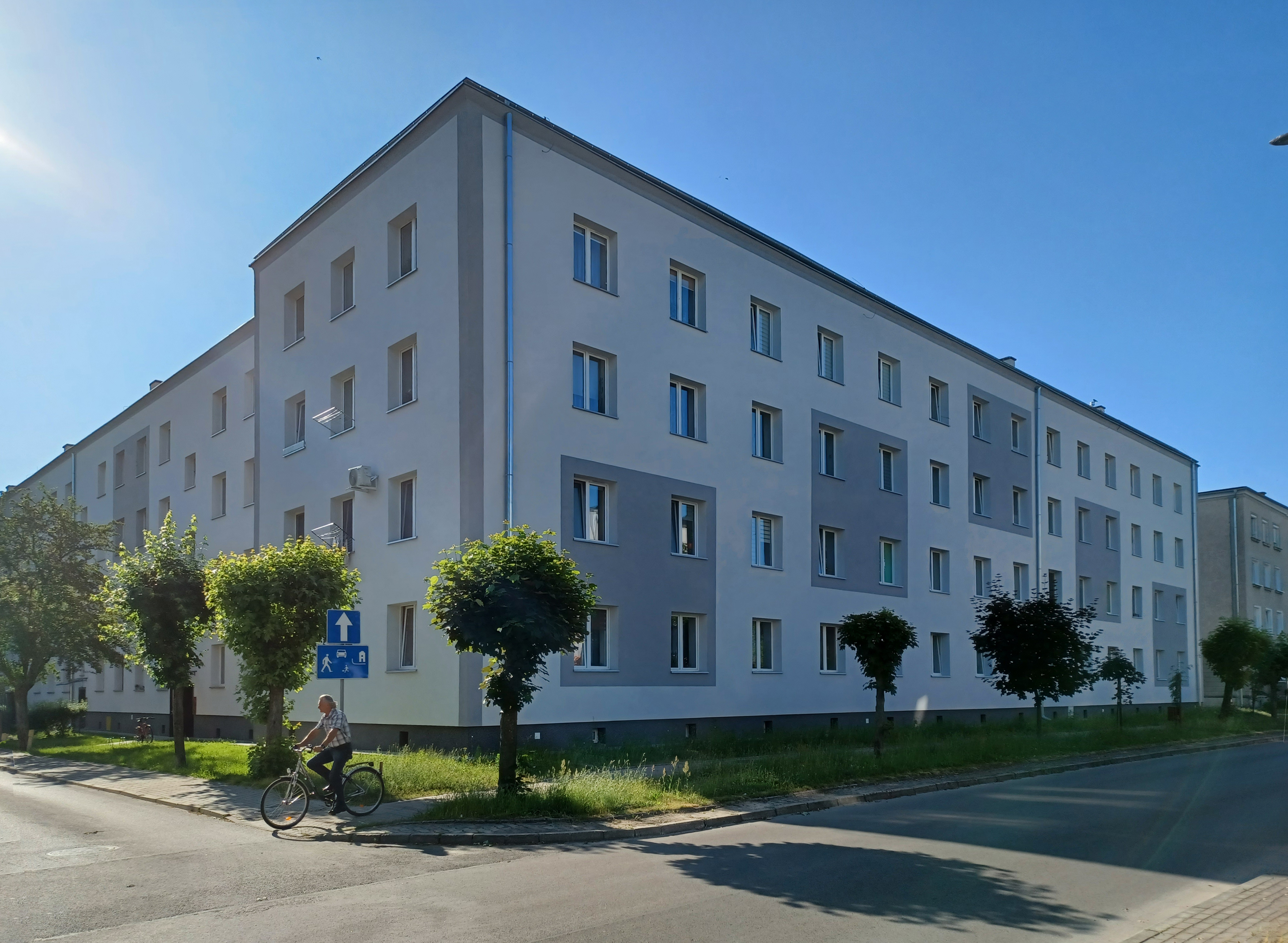 Jana Pawła II 12/ Rzeszowska 7